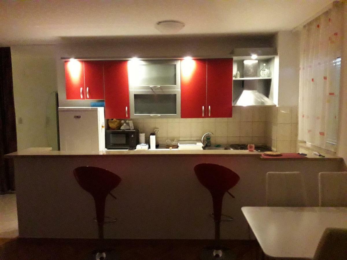 Apartman Baška Voda Zewnętrze zdjęcie